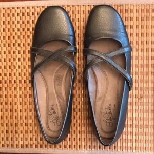 Lifestride Gray Leather Flats Size 9.5